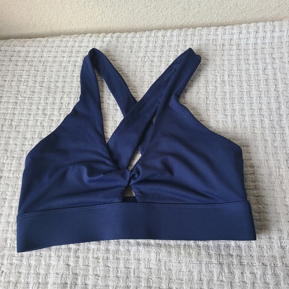 Fabletics Women's Navy Blue Sports Bra Size XS - Picture 1 of 10